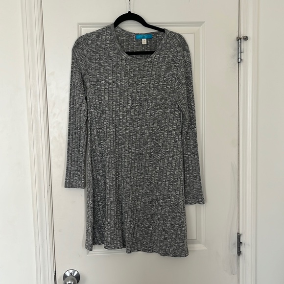 buttons Dresses & Skirts - Gray long sleeve dress